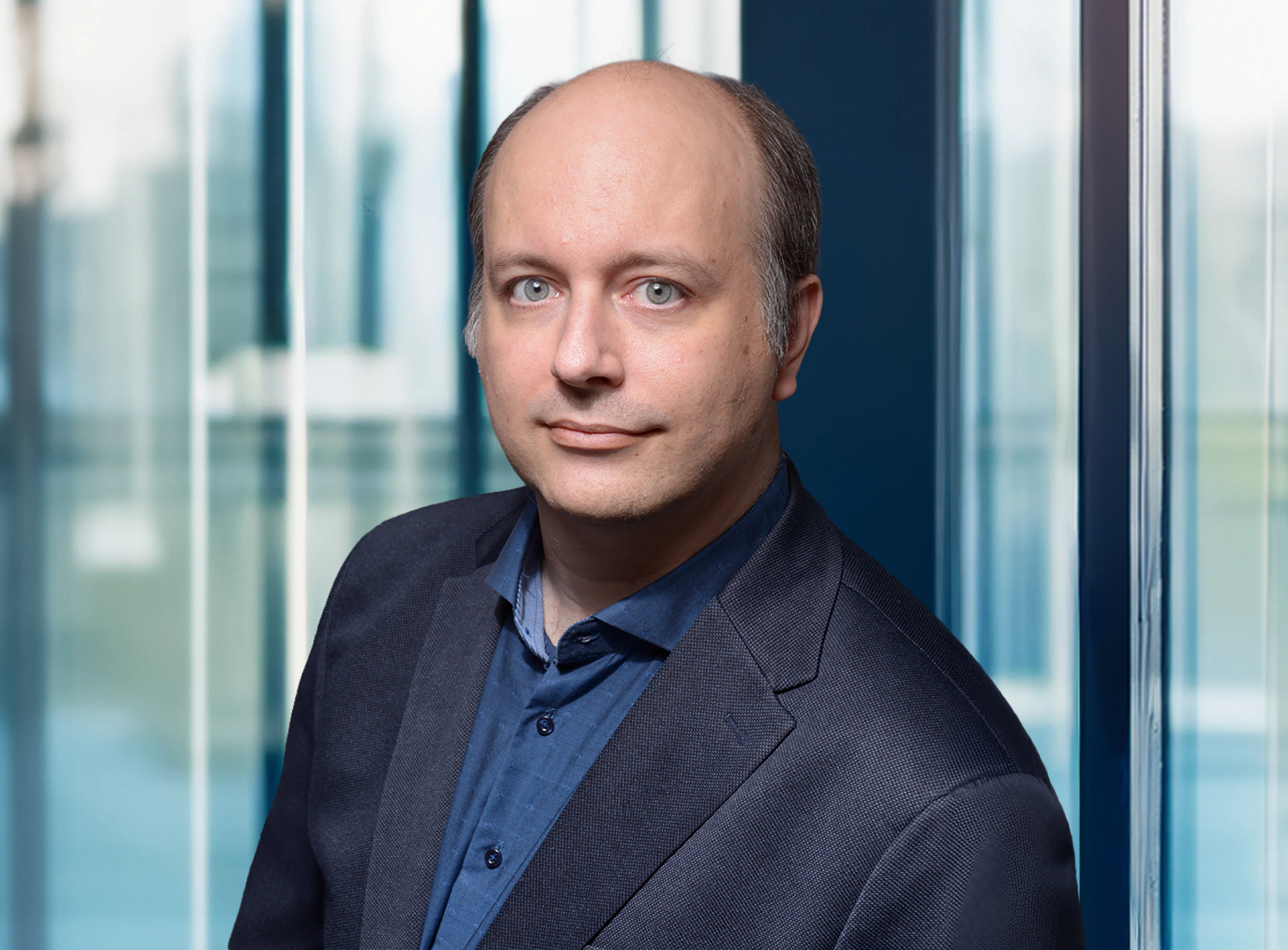 Angel Nuñez Mencias, CEO of PHOENIQS